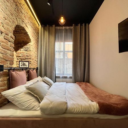 Pudrowy Apartament Old Town Design ทอรูน ภายนอก รูปภาพ