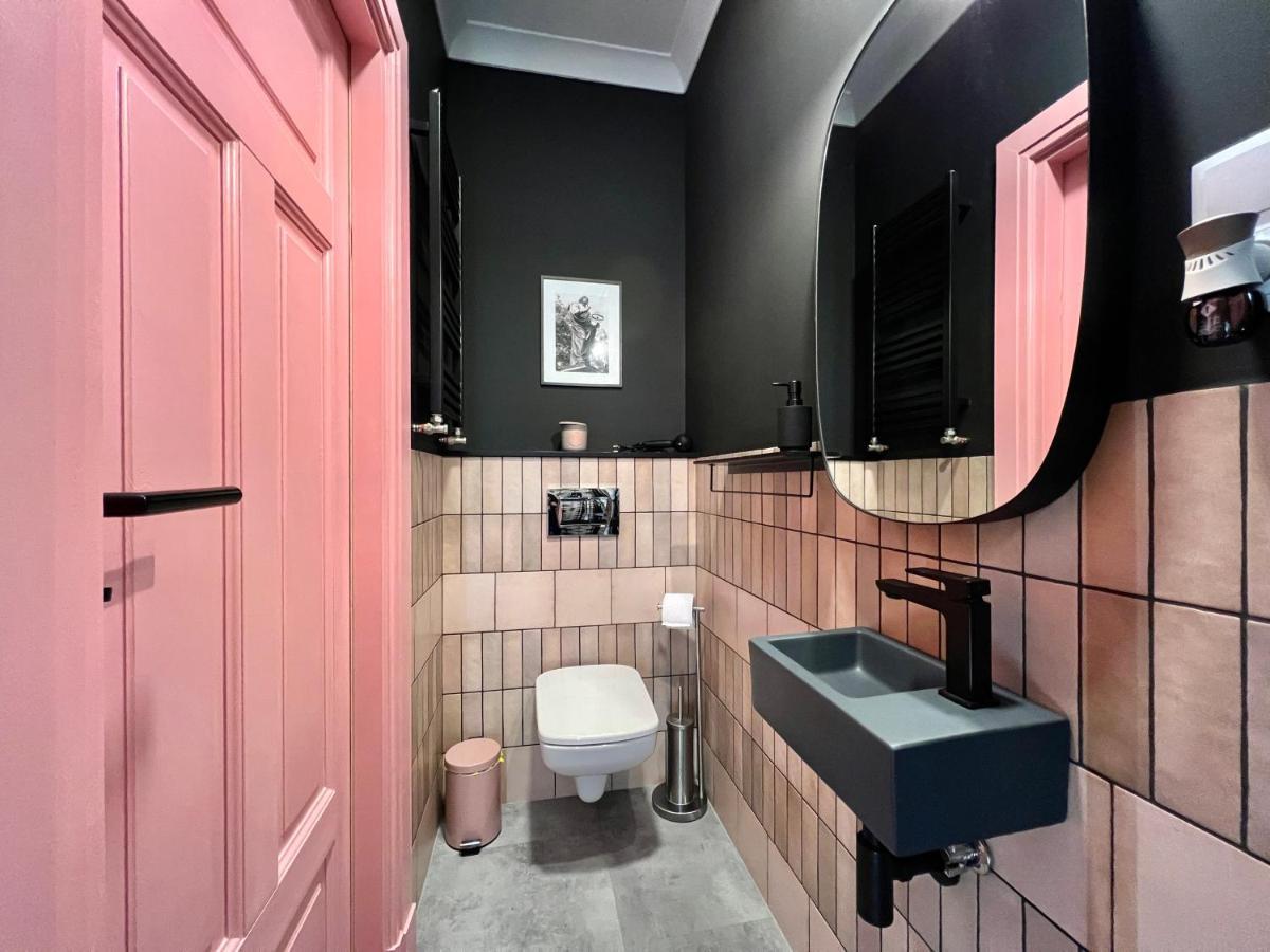 Pudrowy Apartament Old Town Design ทอรูน ภายนอก รูปภาพ