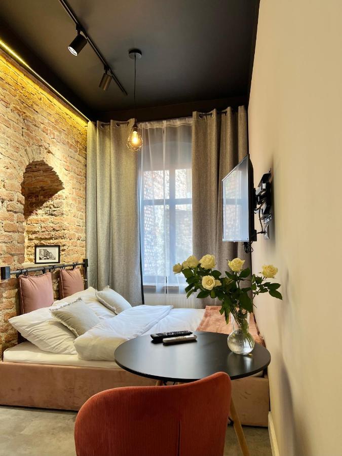 Pudrowy Apartament Old Town Design ทอรูน ภายนอก รูปภาพ