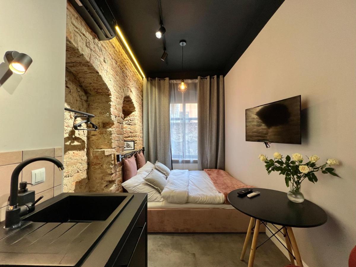 Pudrowy Apartament Old Town Design ทอรูน ภายนอก รูปภาพ
