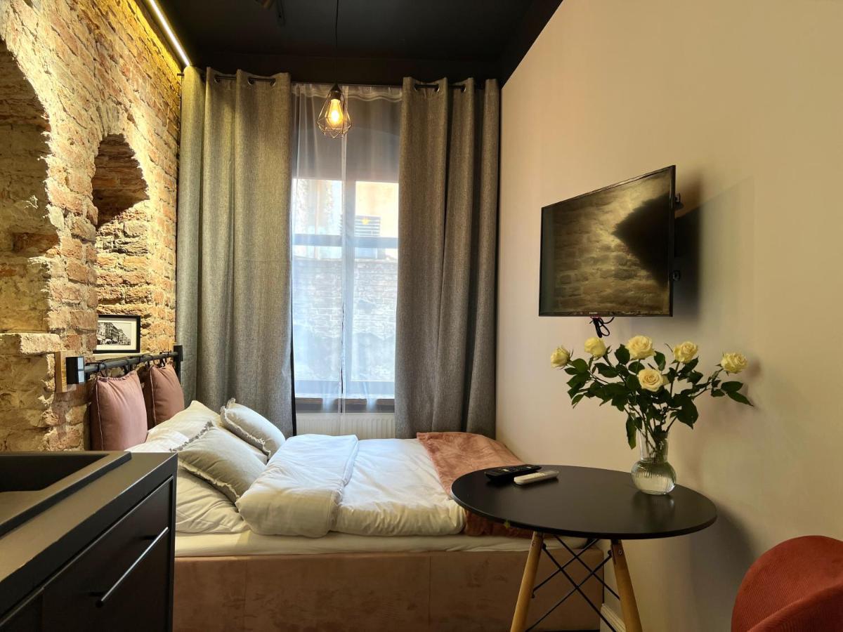 Pudrowy Apartament Old Town Design ทอรูน ภายนอก รูปภาพ